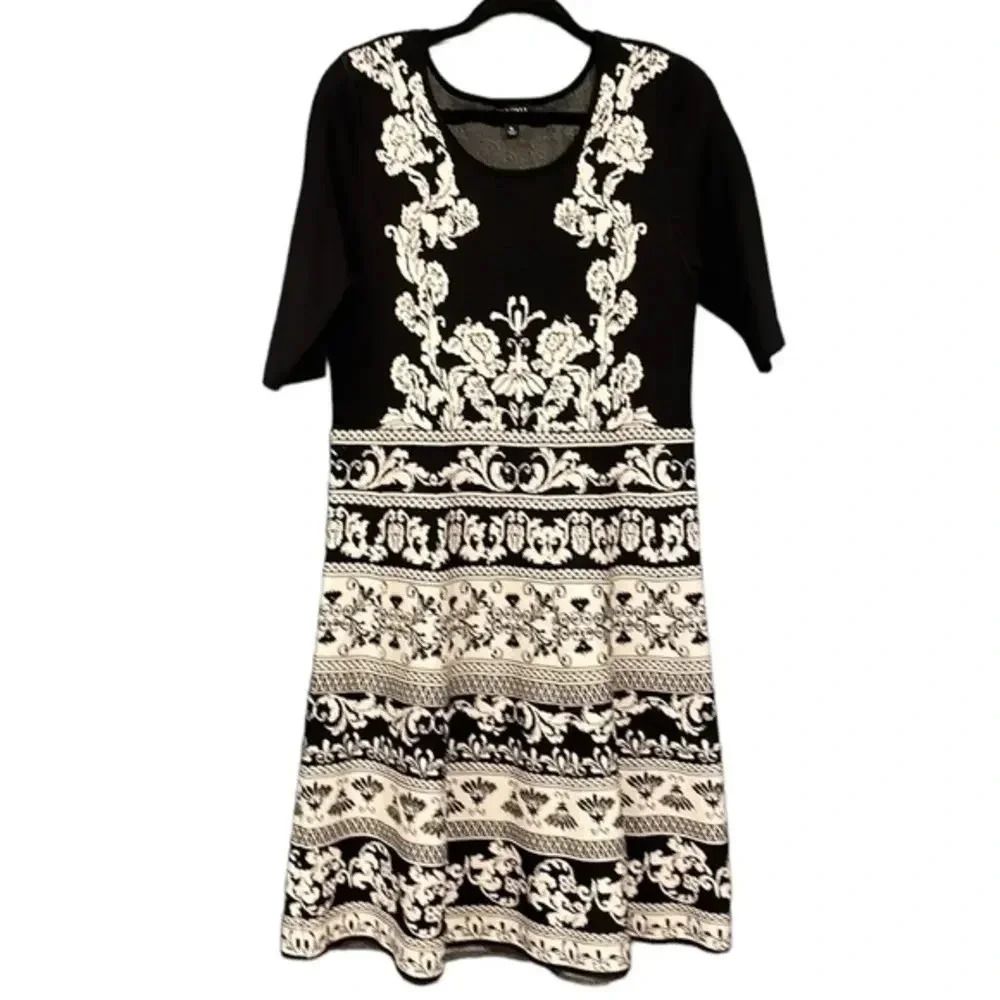 New Roz & Ali Knitted‎ Black/White Dress Size Medium (M)